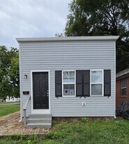 2402 Rowan St in Louisville, KY - Building Photo