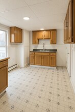 66 School St in Bristol, NH - Building Photo - Building Photo