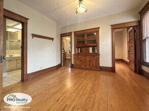 300 5th Ave NE in Minneapolis, MN - Building Photo - Building Photo