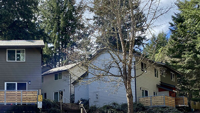 Z_Hillside Village in Glendale, OR - Building Photo - Building Photo