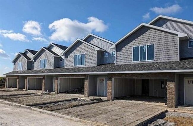 property at 185 Sweetwater Ln