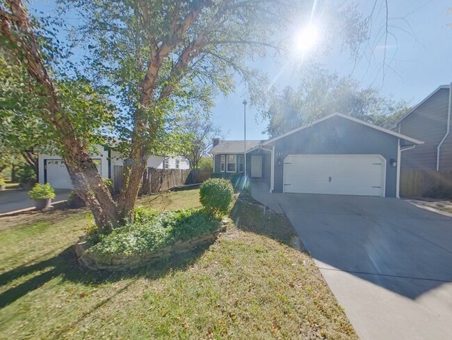 property at 227 W Mallard Dr