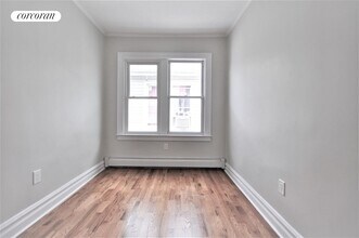 84 E 40th St in Brooklyn, NY - Building Photo - Building Photo