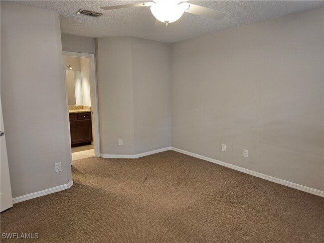 property at 605 Squire Cir