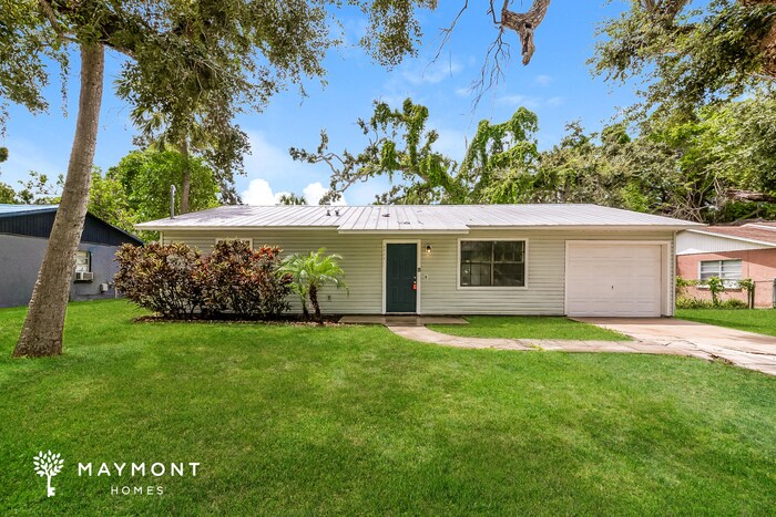 1711 12th St W in Palmetto, FL - Building Photo
