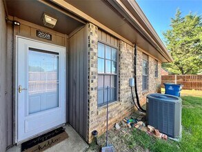 2028 Parkside Ct in Grapevine, TX - Building Photo - Building Photo