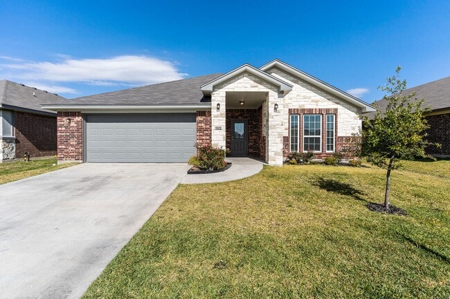 property at 901 Marlow Cove