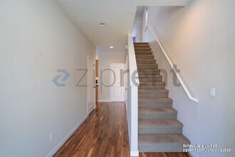 4858 SE Vintage Pl in Milwaukie, OR - Building Photo - Building Photo