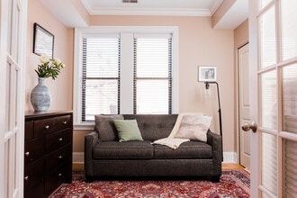 914 W Schubert Ave, Unit 2 in Chicago, IL - Building Photo - Building Photo