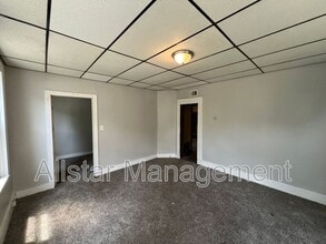 5915 Cable Ave in Cleveland, OH - Building Photo - Building Photo