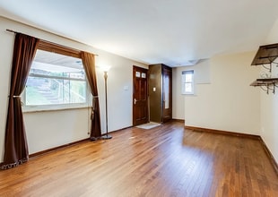 133 Hamburg St in Pittsburgh, PA - Foto de edificio - Building Photo