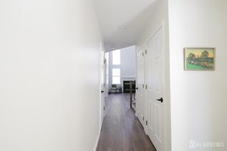 42 Pennsbury Way in East Brunswick, NJ - Building Photo - Building Photo