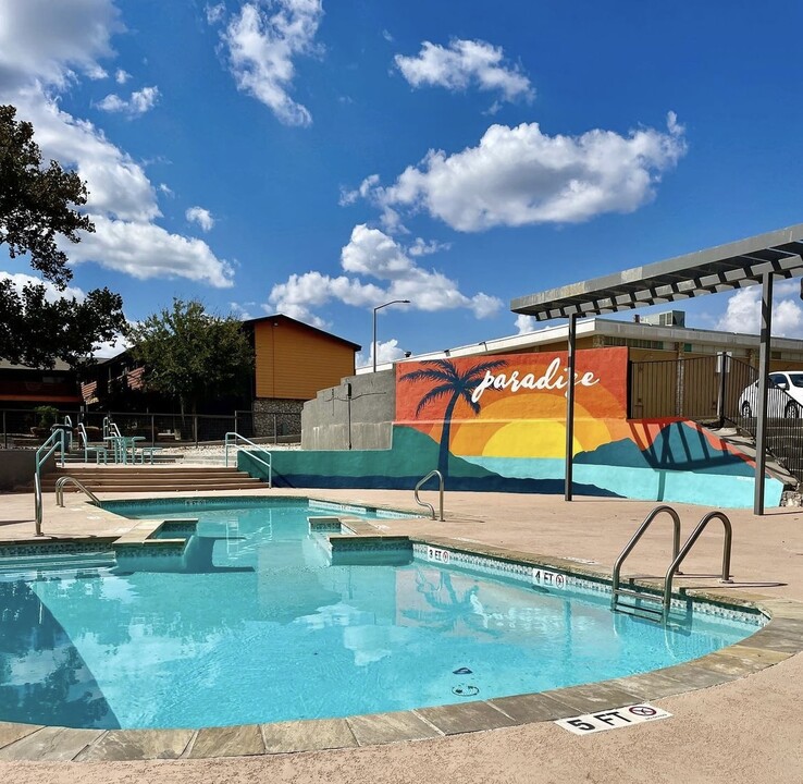 Bristle Pointe Apartments in San Antonio, TX - Building Photo