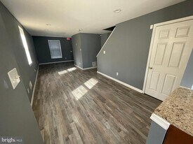 2133 W Mulberry St in Baltimore, MD - Building Photo