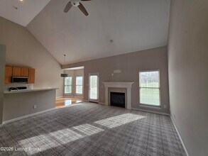 15214 Abington Ridge Pl in Louisville, KY - Building Photo - Building Photo