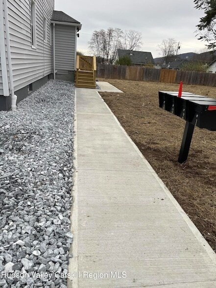 12 Backman Ave in Ellenville, NY - Foto de edificio - Building Photo