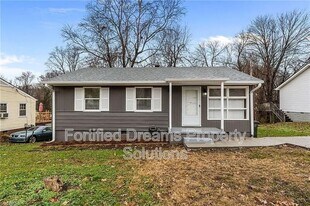 1710 Rainbow Dr in Greensboro, NC - Building Photo