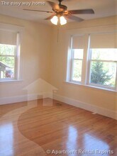 14 Centre St, Unit #4 in Cambridge, MA - Foto de edificio - Building Photo