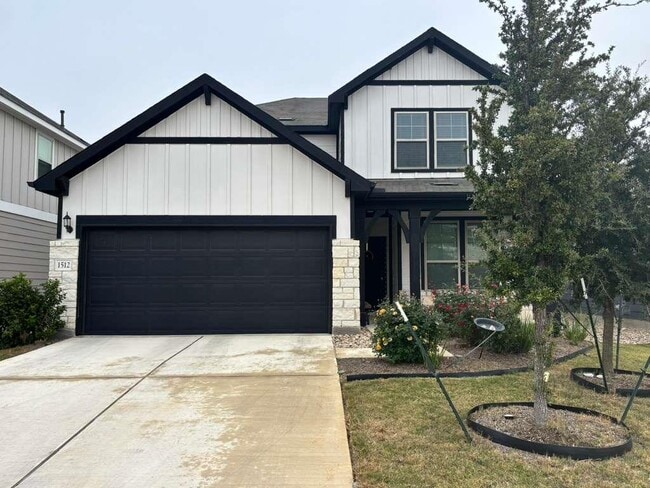 property at 1512 Hope Rnch Rd