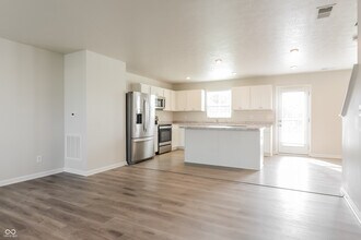 13781 N Rising Sun Cir E in Camby, IN - Building Photo - Building Photo