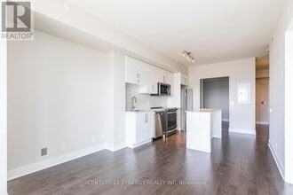 485 Richmond Rd in Ottawa, ON - Building Photo - Building Photo