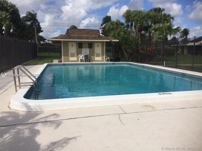 10295 Boca Bend W in Boca Raton, FL - Building Photo - Building Photo