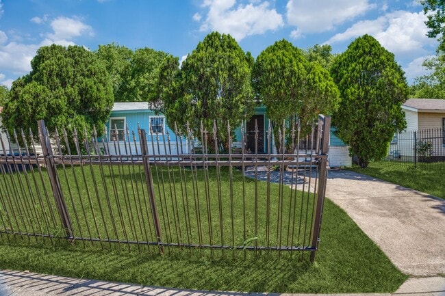 property at 4700 Norris St
