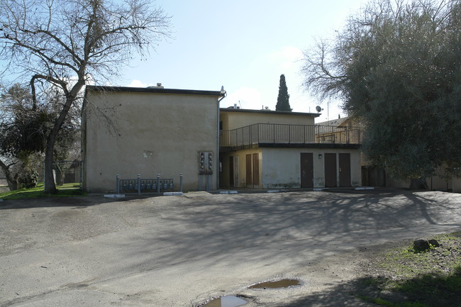 Riverland Apartments in Madera, CA - Foto de edificio - Building Photo