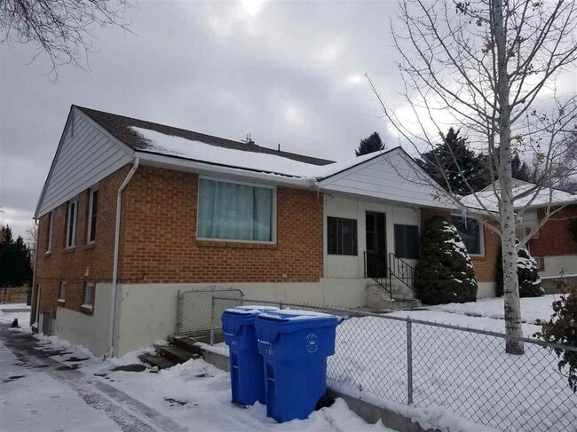 108 Toponce Drive, Unit #112 in Pocatello, ID - Foto de edificio - Building Photo