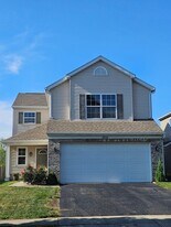 5826 Wooden Plank Rd in Hilliard, OH - Building Photo