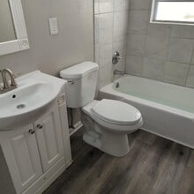 6205 N Devonshire Dr in Peoria, IL - Building Photo - Building Photo