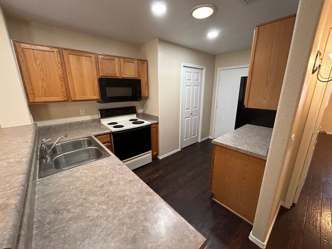 16265 N 138th Ave in Surprise, AZ - Building Photo - Building Photo