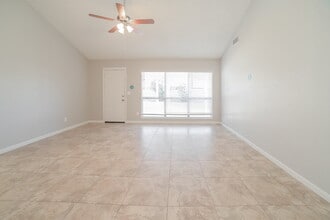 10119 W Windsor Blvd in Glendale, AZ - Foto de edificio - Building Photo