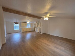 32721 10th Ave in Spirit Lake, ID - Building Photo - Building Photo