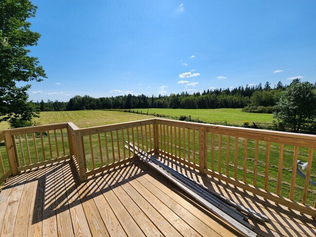 property at 3 Stemar Dr