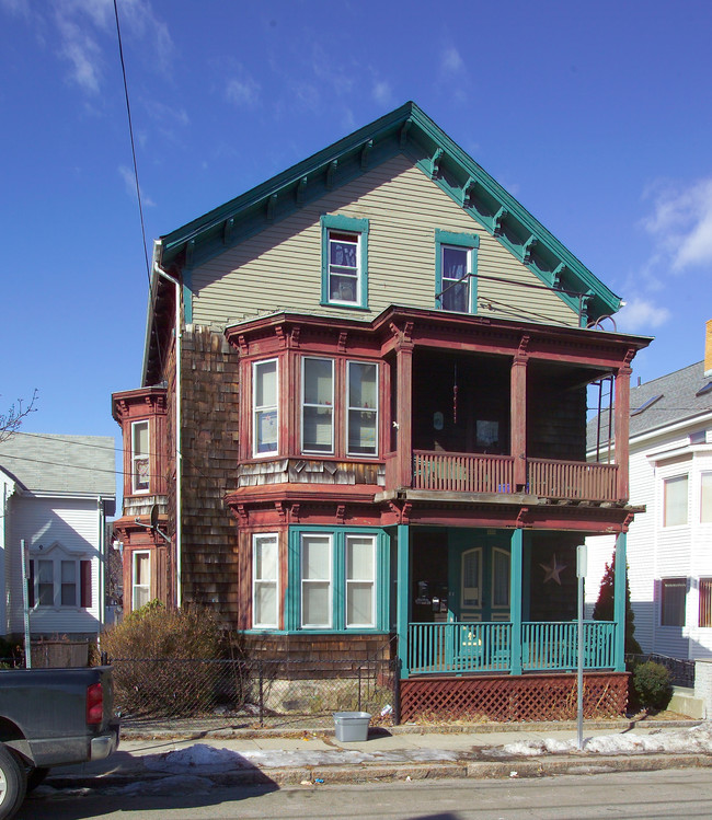 133 Ridge St in Fall River, MA - Building Photo - Building Photo