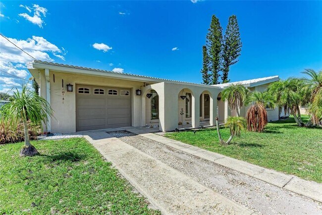 27192 San Marino Dr in Punta Gorda, FL - Building Photo - Building Photo