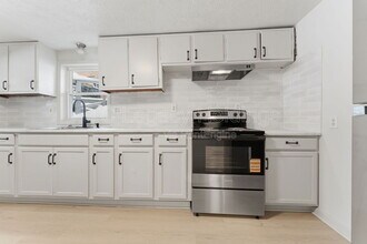 16 Flint St in Clarksburg, WV - Building Photo - Building Photo