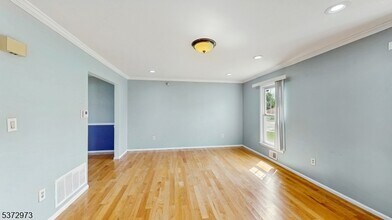 284 Westfield Ave in Piscataway, NJ - Building Photo - Building Photo