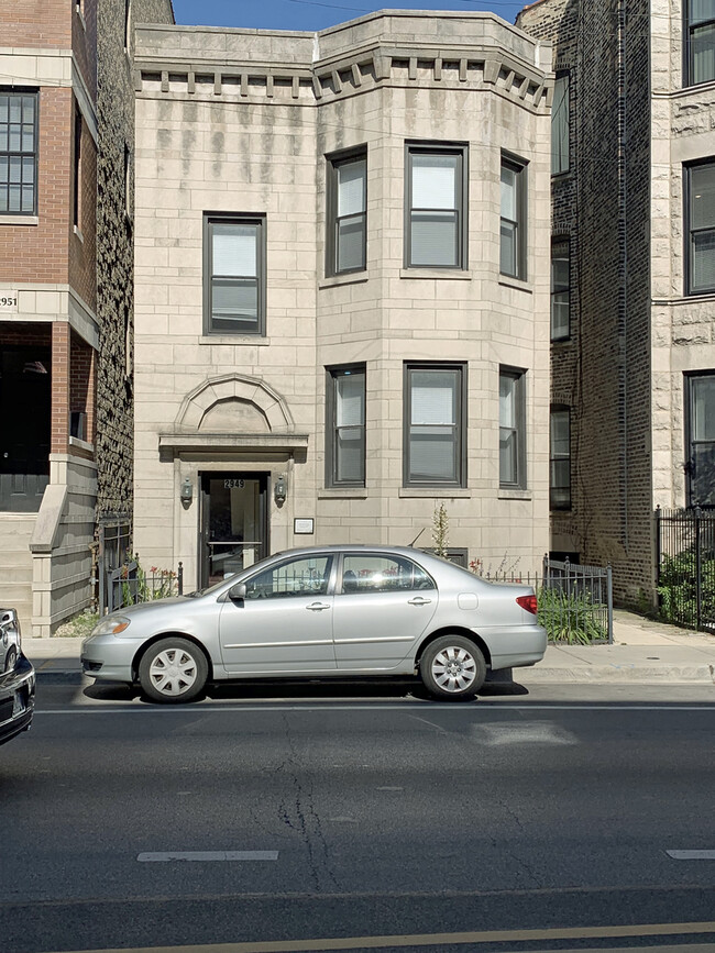 property at 2949 N Halsted St