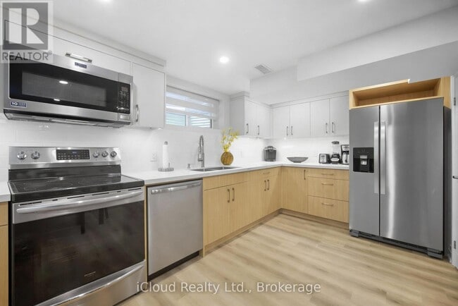property at 23 Swanhurst Blvd