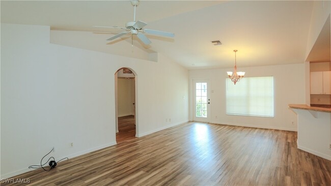 203 Jack Ave N in Lehigh Acres, FL - Foto de edificio - Building Photo