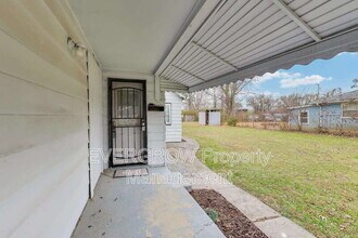 2219 Hovey St in Indianapolis, IN - Building Photo - Building Photo