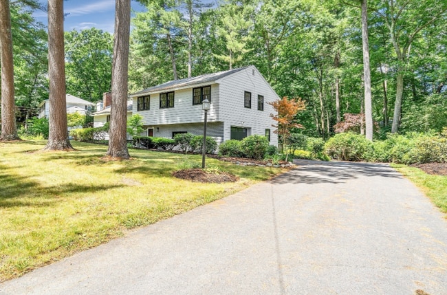 310 Hayward Mill Rd in Concord, MA - Foto de edificio - Building Photo