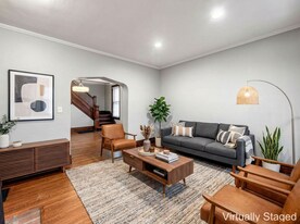 819 City Park Ave in Columbus, OH - Building Photo