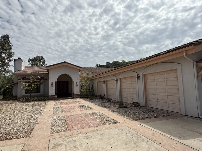 12 La Cam Rd