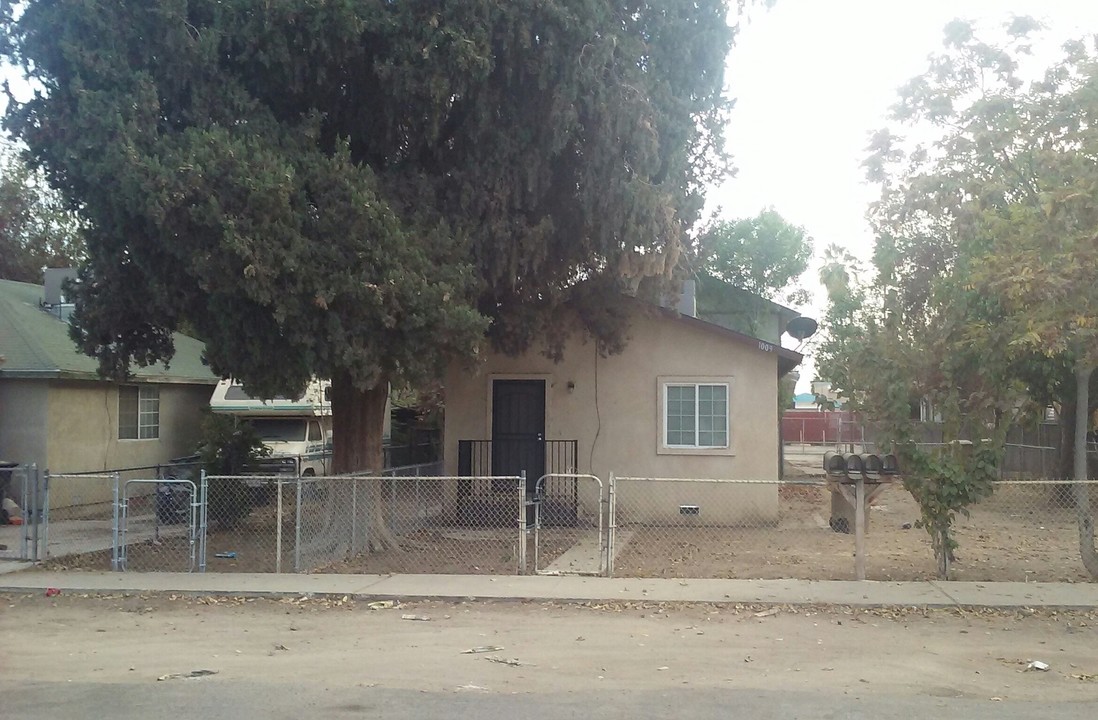 1009 Quincy St in Bakersfield, CA - Building Photo