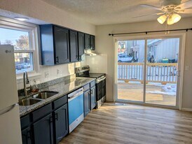 7301 W 55th Pl in Mission, KS - Building Photo