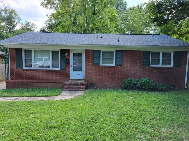 2900 Hilliard Dr in Charlotte, NC - Building Photo - Building Photo