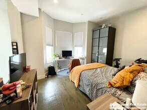 24 Washburn St, Unit 2 in Boston, MA - Building Photo - Building Photo